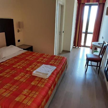 Dades Hotel Castelluccio dei Sauri ภายนอก รูปภาพ