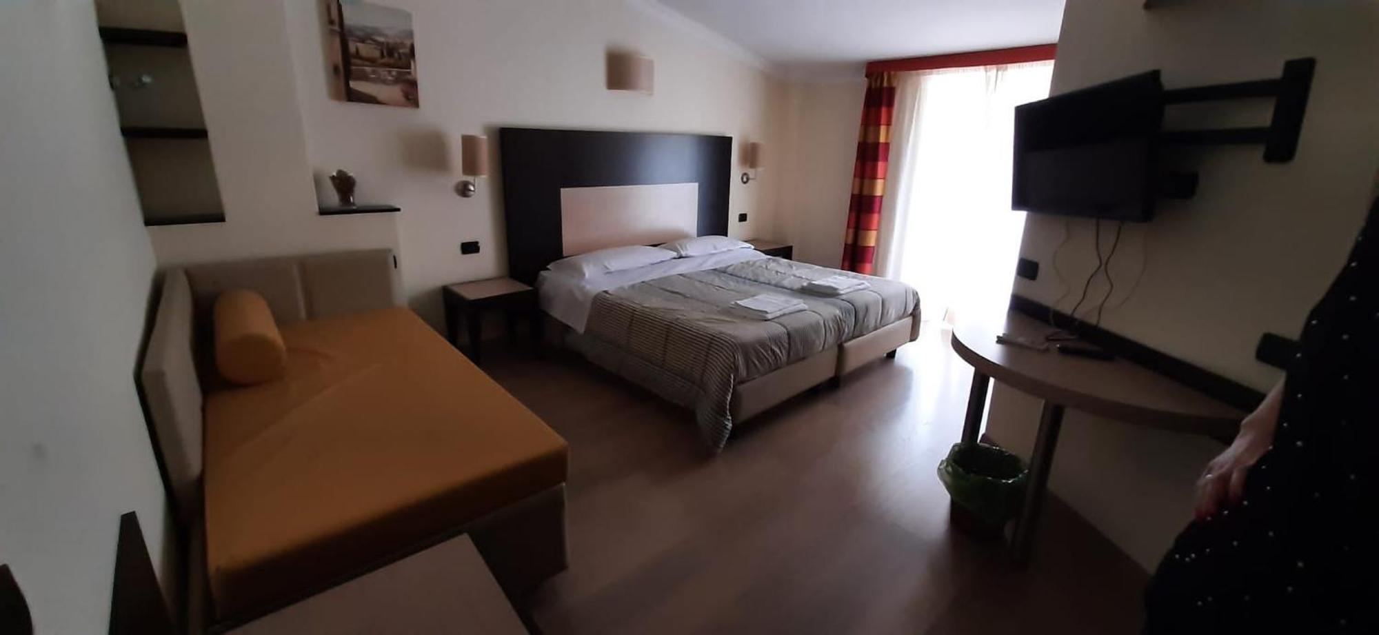 Dades Hotel Castelluccio dei Sauri ภายนอก รูปภาพ